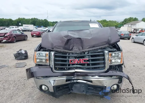 2008 GMC Sierra 2500Hd Sle2 z USA, uszkodzony, nr VIN 1GTHC29648E215313